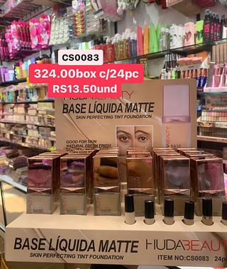 Base liquida matte