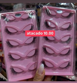 Cílios efeito gatinho